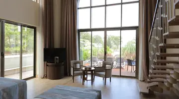 JUJU PREMIER PALACE