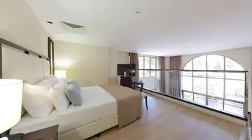 JUJU PREMIER PALACE