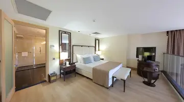 JUJU PREMIER PALACE