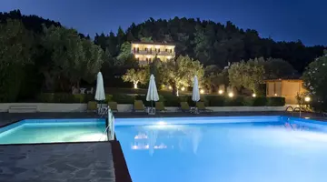 Julia Hotel