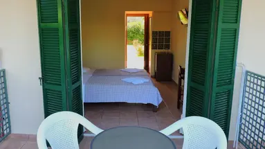Julia Hotel