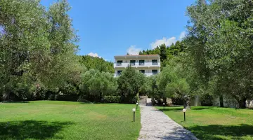 Julia Hotel