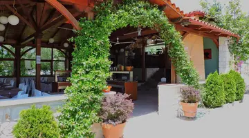Julia Hotel