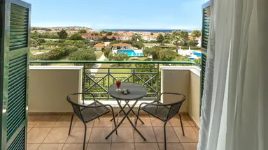 Julia Hotel