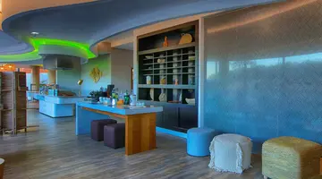 Jupiter Marina Hotel