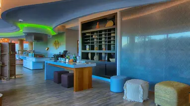 Jupiter Marina Hotel
