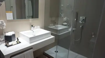 Jupiter Marina Hotel