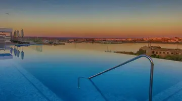 Jupiter Marina Hotel