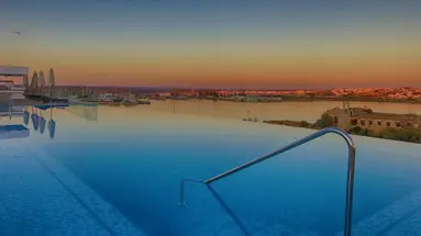 Jupiter Marina Hotel