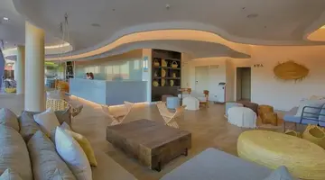 Jupiter Marina Hotel