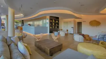 Jupiter Marina Hotel
