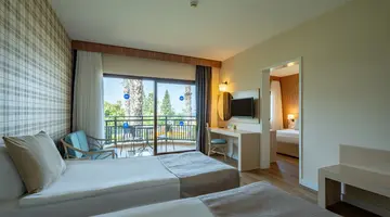 JUSTINIANO CLUB PARK CONTI