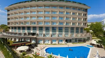 JUSTINIANO CLUB PARK CONTI