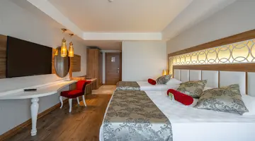 JUSTINIANO DE LUXE RESORT