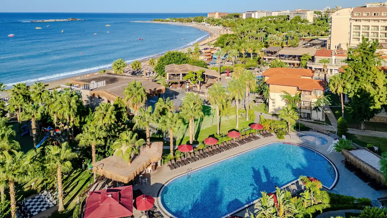JUSTINIANO DE LUXE RESORT