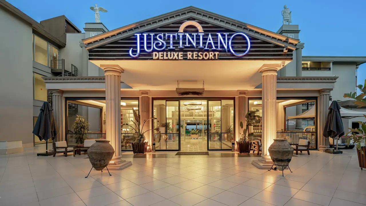 JUSTINIANO DE LUXE RESORT