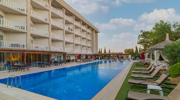 JUSTINIANO DE LUXE RESORT