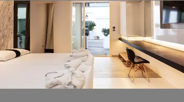 KAHLUA SEA VIEW SUITES