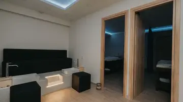 KAHLUA SEA VIEW SUITES