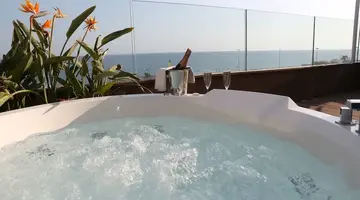 KAKTUS Hotel Volga