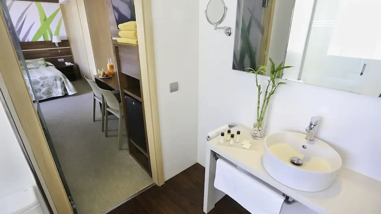 KAKTUS Hotel Volga