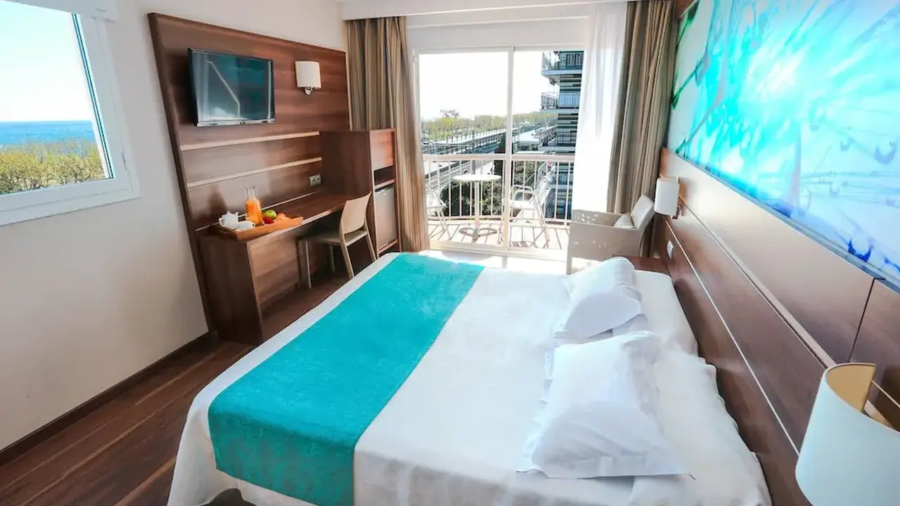 KAKTUS Hotel Volga