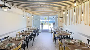 Kalamota Beach House