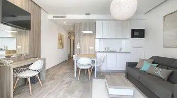 Kalamota Beach House
