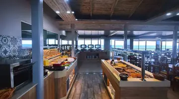 KALIA BEACH HOTEL