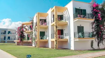 KALIA BEACH HOTEL