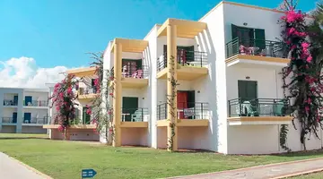 KALIA BEACH HOTEL