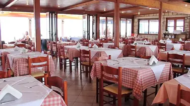KALIA BEACH HOTEL