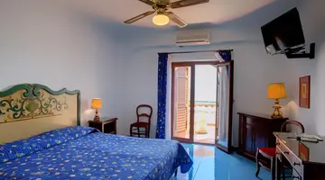 KALOS HOTEL