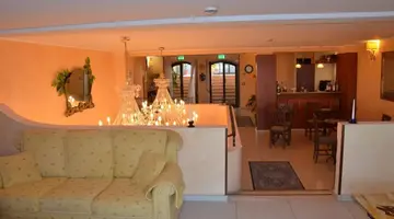 KALOS HOTEL