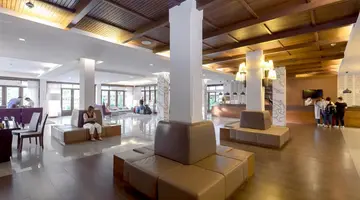 Kamala Beach Resort (Sunprime Resort)