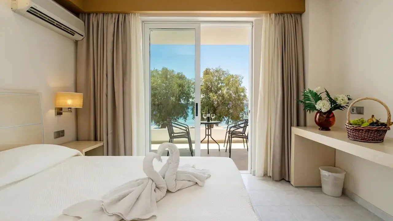 Kamari Beach Hotel - All inclusive