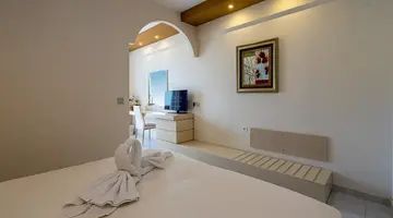 Kamari Beach Hotel - All inclusive