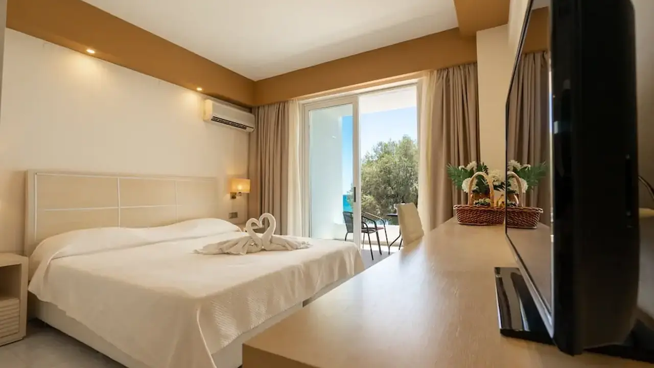 Kamari Beach Hotel - All inclusive