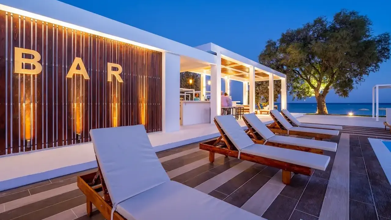 Kamari Beach Hotel - All inclusive