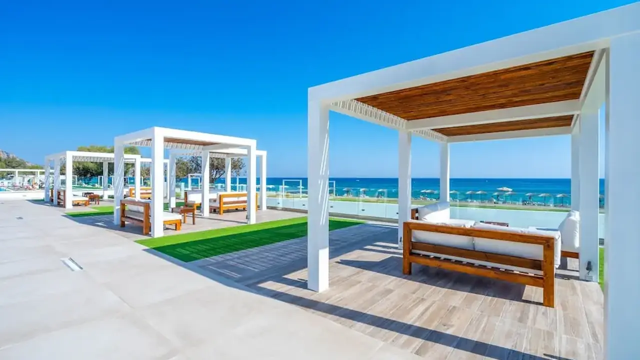 Kamari Beach Hotel - All inclusive