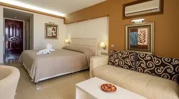Kamari Beach Hotel - All inclusive