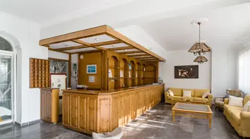 Kamari Blu Boutique Hotel