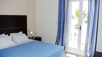 Kamari Blu
