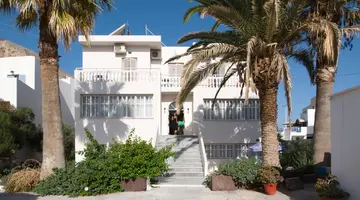 Kamari Blue Boutique Hotel