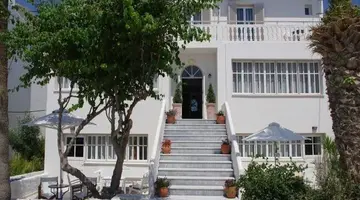 Kamari Blue Boutique Hotel