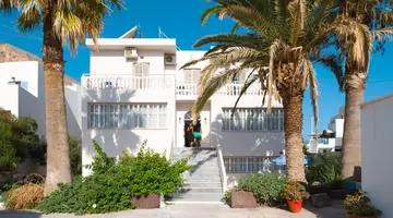 Kamari Blue Boutique Hotel