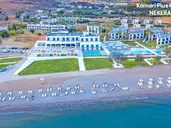 Kamari Plus Hotel