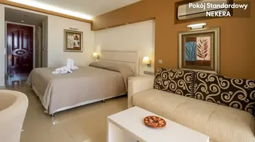 Kamari Plus Hotel