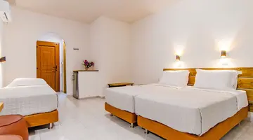 KAMPOS VILLAGE RESORT