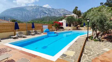 KAMPOS VILLAGE RESORT
